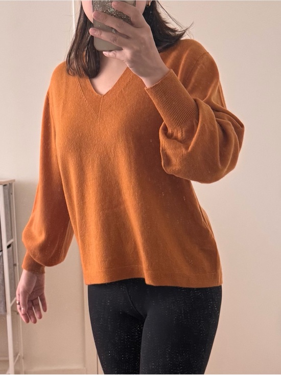 Comptoir Des Cotonniers Sweaters - Comptoir des Cotonniers 100% Cashmere V-Neck Sweater - Rust/Terracotta